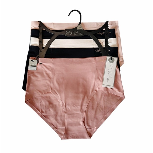 Marilyn Monroe 5-PK No-Show Panties - Picture 1 of 4